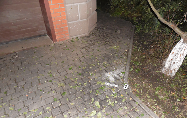 В Ровно неизвестный бросил гранату в частный дом